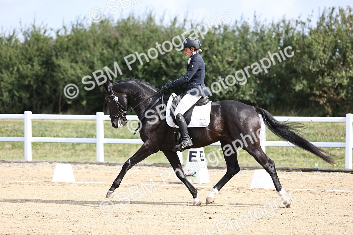 SBM_015418 - Class 14 - Novice 23 - 9.05-10.08