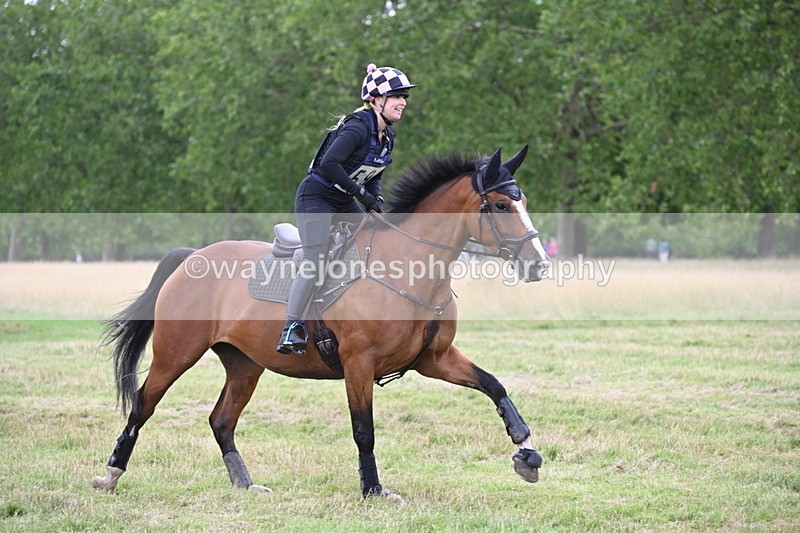 WJ6_4866 - Time at Jump 13:04 to 13:34