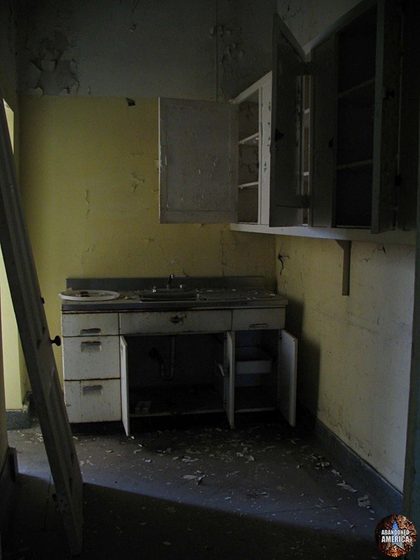  - Athina State Hospital*