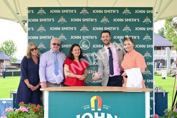 yr10072021r7-39 - Race 7: 5.15pm John Smith's Stakes