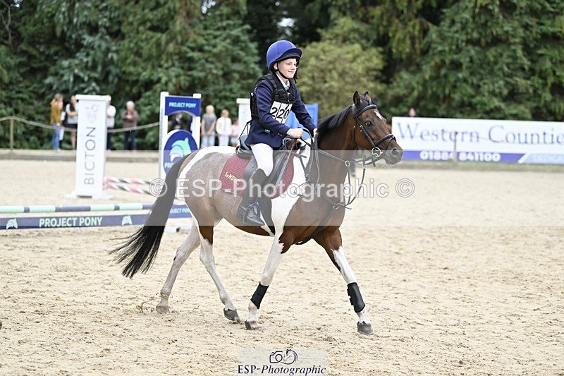 250820A-131529-07011 - Round 1, Start to 1.30pm Break