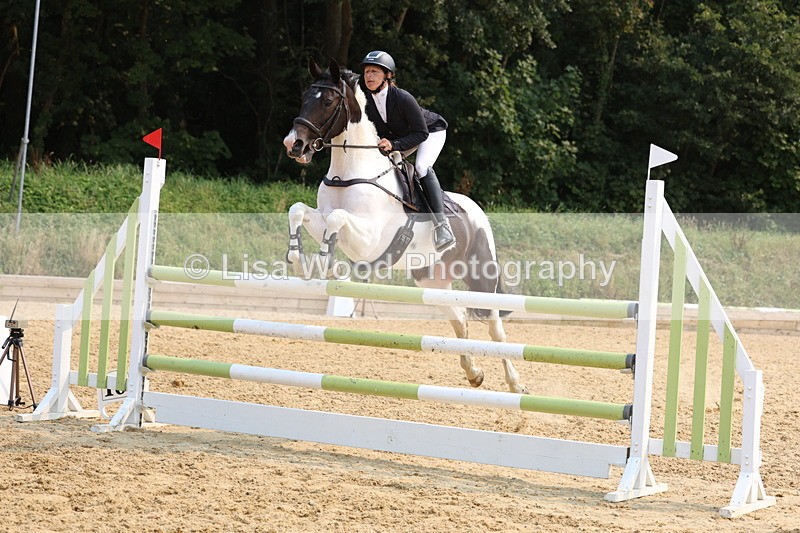3E7A2493 - Class 8: Senior Newcomers/1.10m open