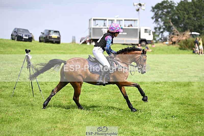 240804-151611-18184 - 601-Tichy_Sanders-UBERTON_VAN_HET_DALHOF