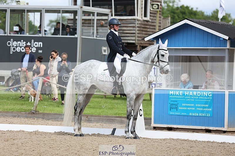 240524-110133-07574 - 267-VAN_KAUNITZ-Jemima_Howden