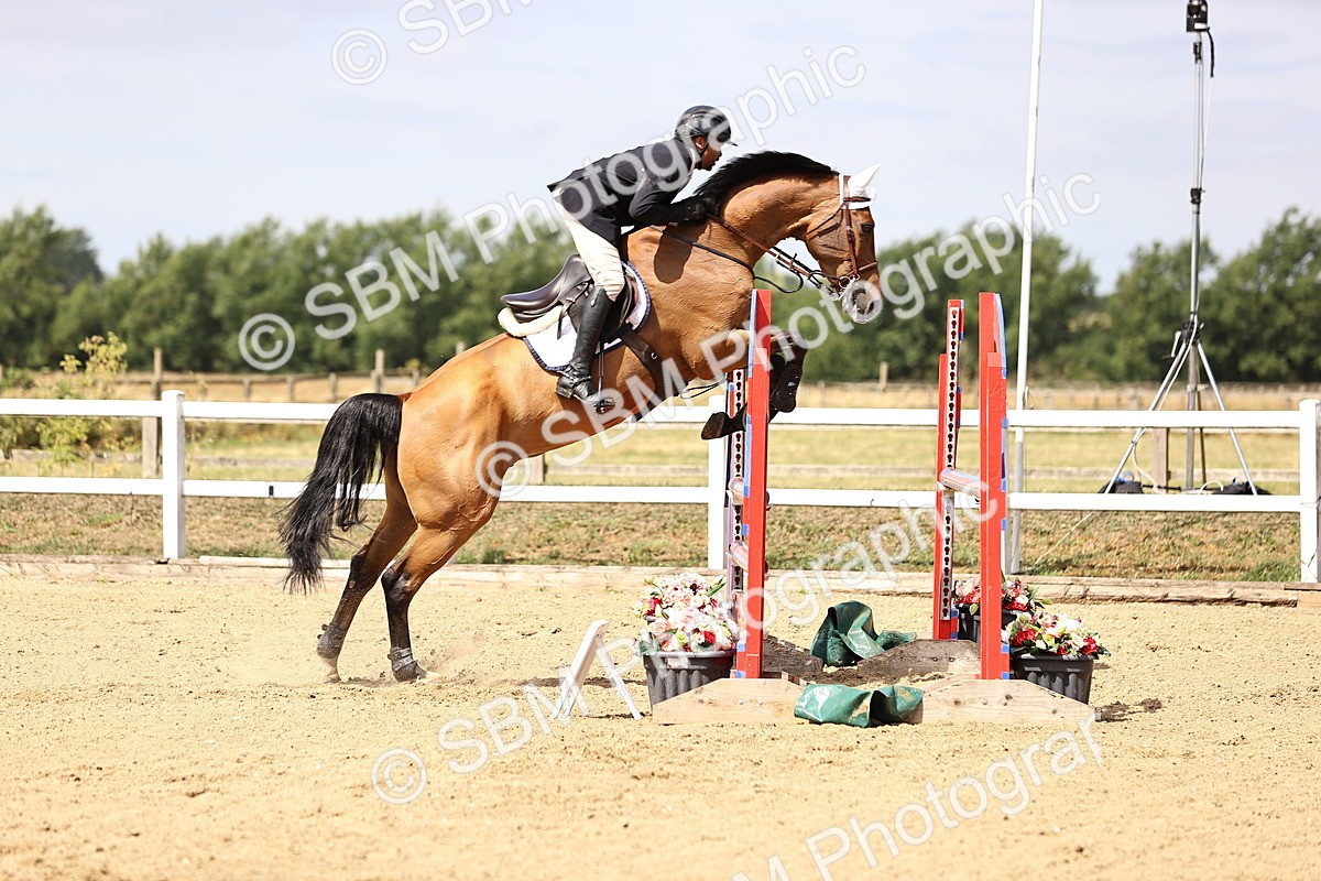 SBM_009851 - Class 8 - Senior Newcomers - 1.10  Open