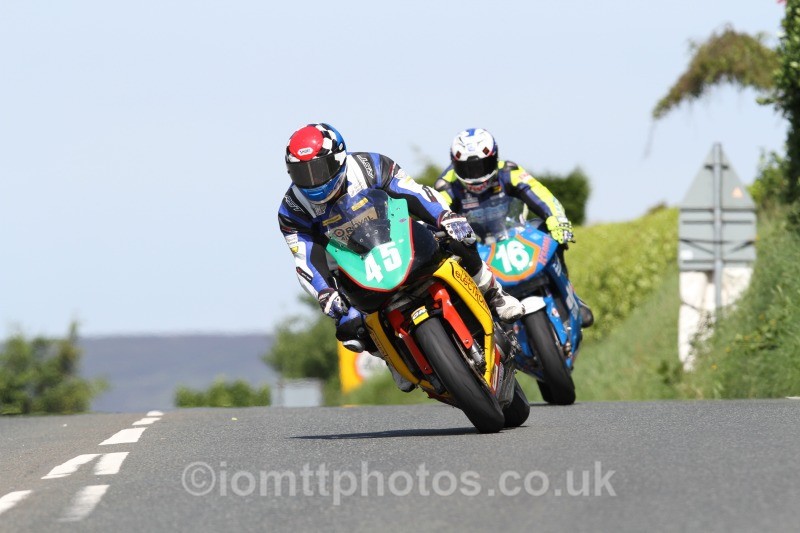 Michael Russell Kawasaki / TrackElectronics - Bikenation Lightweight TT