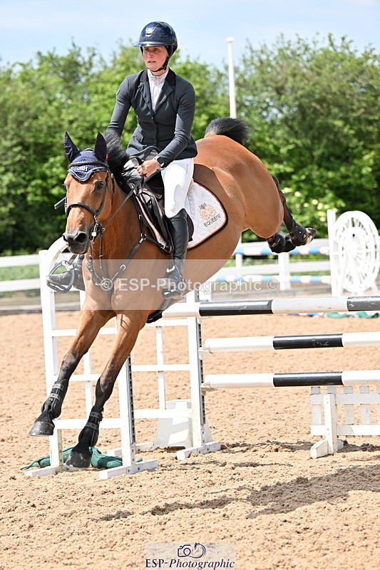 240605A-140901-00668 - Cls 4 Newcomers and 1.10m Open