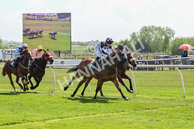 120525-Race 1-Sir Garfield-8116 - Race 1