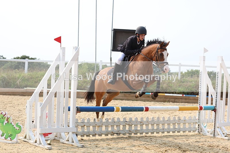 3E7A2908 - Class 11: Junior 70cm