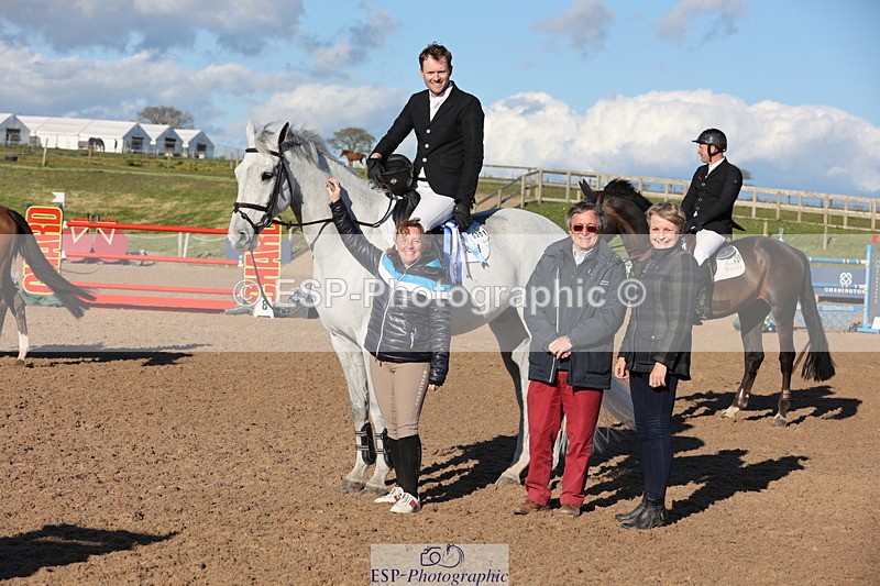 240419A-175801-10011 - Cls 10, 2 Star Big Tour 145cm  Break to End