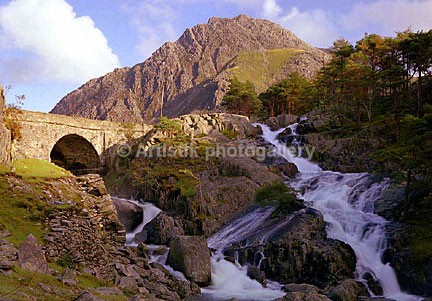 Tryfan & Pont Pen y Benglog
