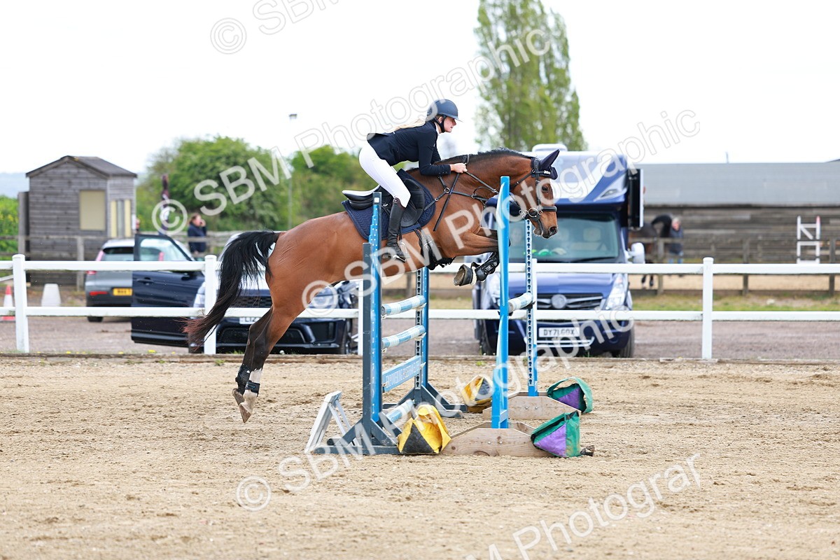 SBM_002386 - Class 10 - Senior Newcomers - 1.10m
