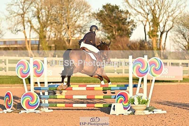 250401-191144-00919 - 90cm Classes