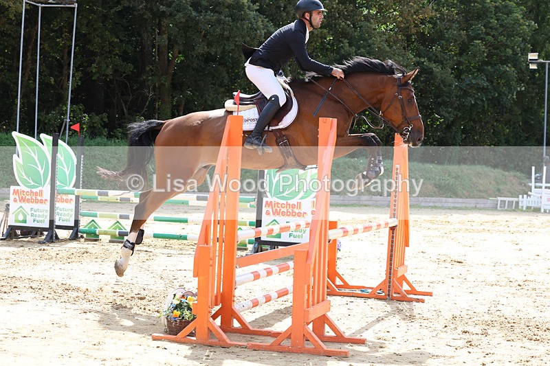 3E7A3607 - Class 4: Senior British Novice/90cm open