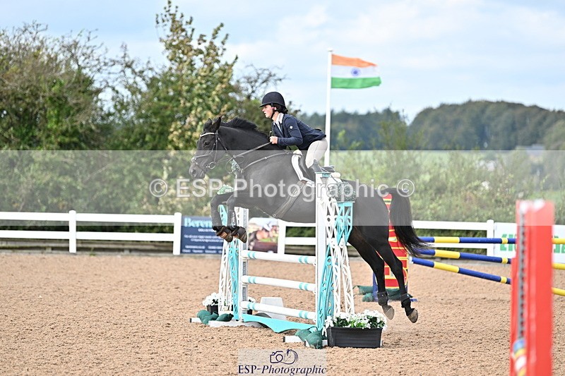 241005A-114104-03500 - SAT Cls 17 95cm Amateur Quali