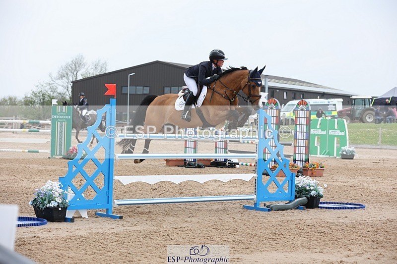 250424-125225-05612 - Cls 1 - 2 Star Small Tour