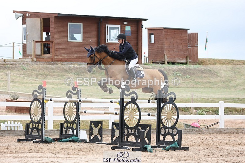 250717-134027-05504 - Cls 1, 3 Star Small Tour Start to Break