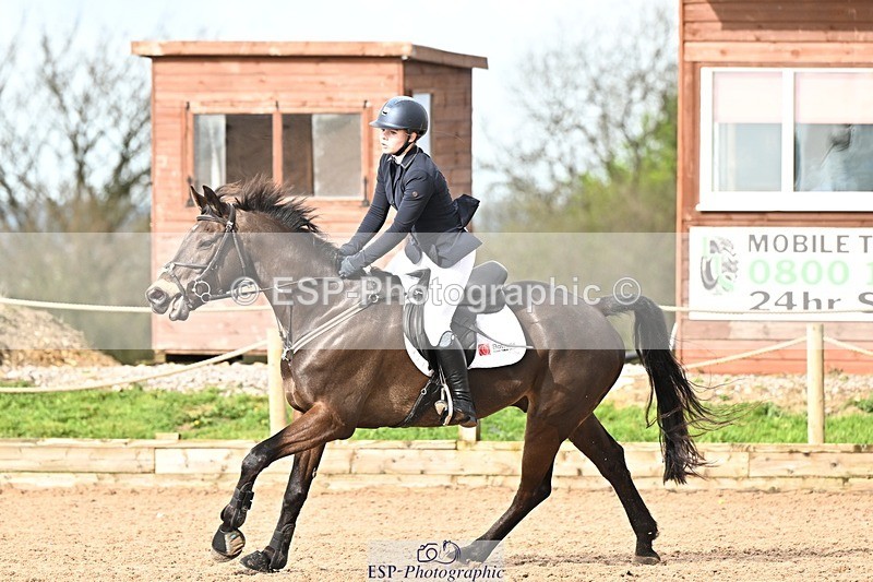 250416-094443-00094 - Cls 1 British Novice and 90cm