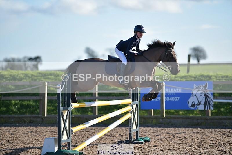 240211A-150820-03370 - Winter-Summer