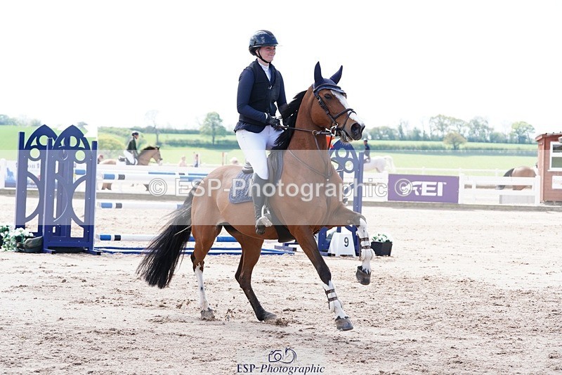 250427-120926-16338 - Cls 4 - 2 Star Small Tour