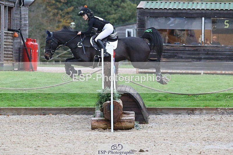 231118-142719-02280 - Cls 3 90cm