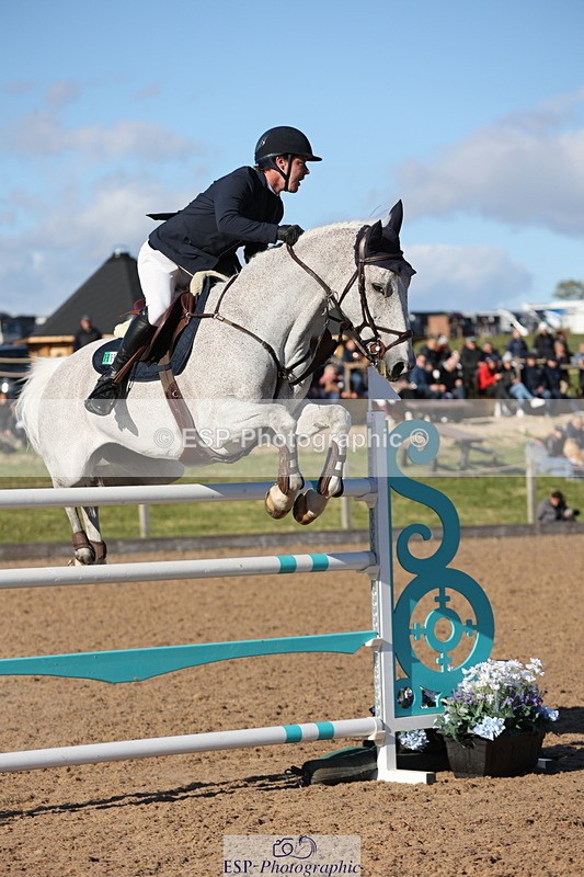 240419A-173736-09895 - Cls 10, 2 Star Big Tour 145cm  Break to End