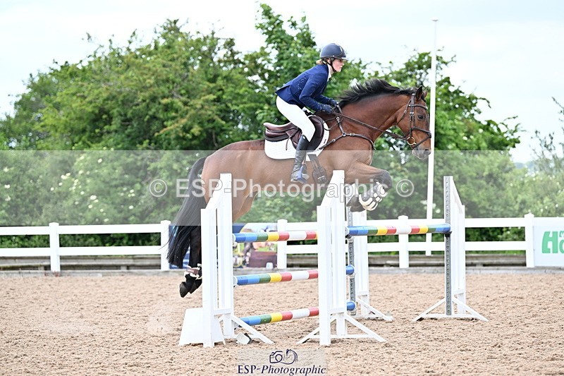 240605A-131237-00497 - Cls 3 Snr 1.05m Open