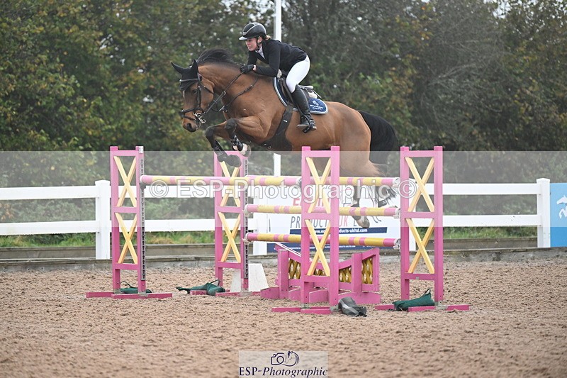 241102A-152654-06100 - SAT Cls 17 National 1.30 & 1.40m