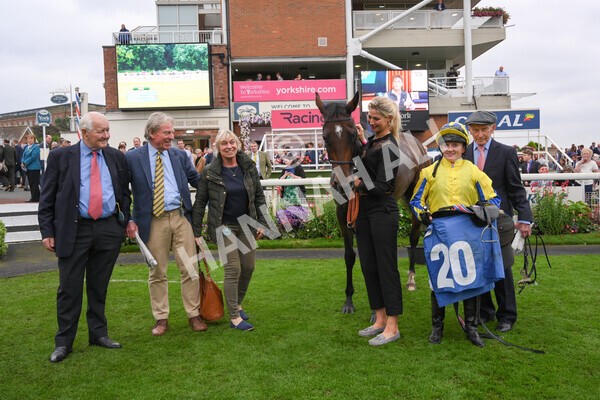 yr09102021r7-48 - Race 7 5.00pm Coral Proud Sponsors Of British Racing Finale Handicap