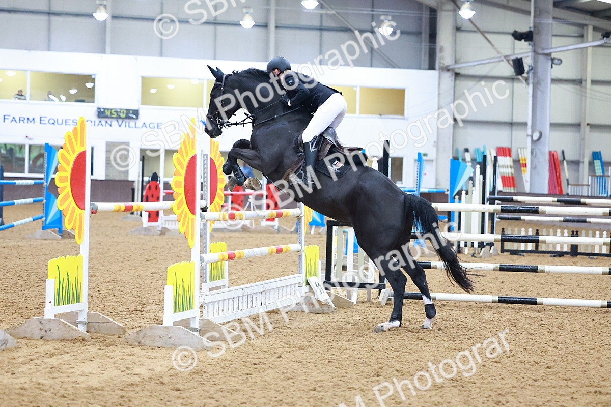 SBM_001899 - Class 5 - Senior Foxhunter 1.20m