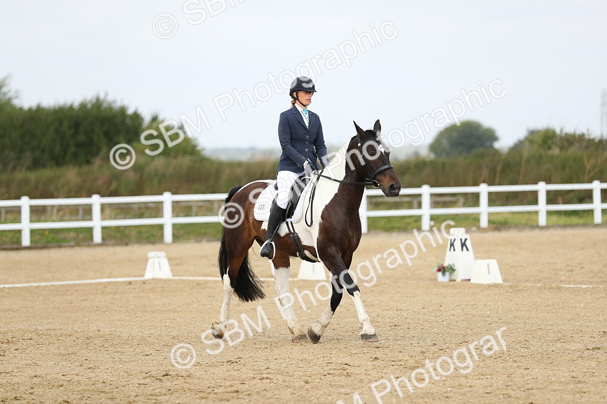 SBM_016378 - Class 13 - Novice 23 - 11.25-12.35