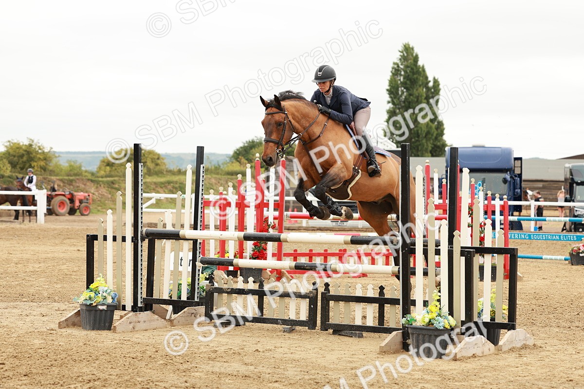 SBM_016798 - Class 20 - Senior Newcomers - 1.10m