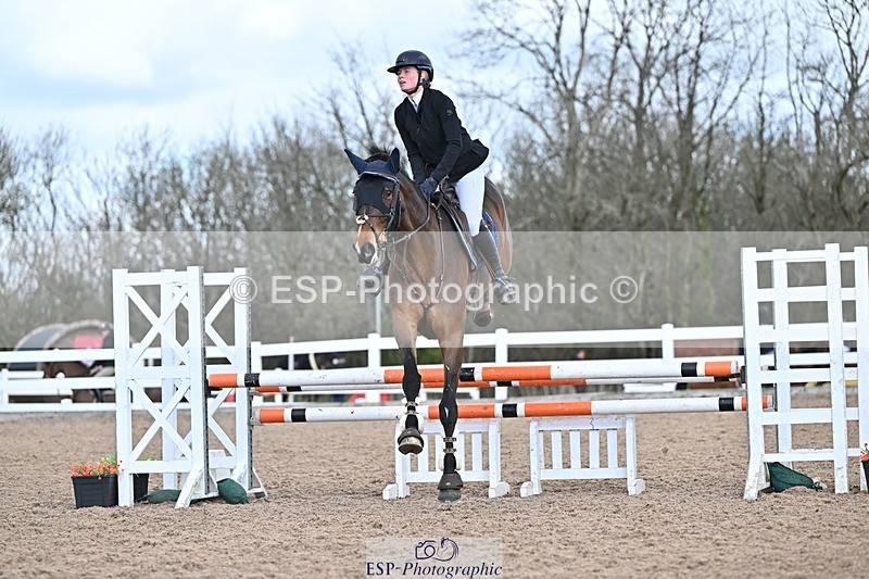 250328-101923-01230 - Cls 8 British Novice and 90cm