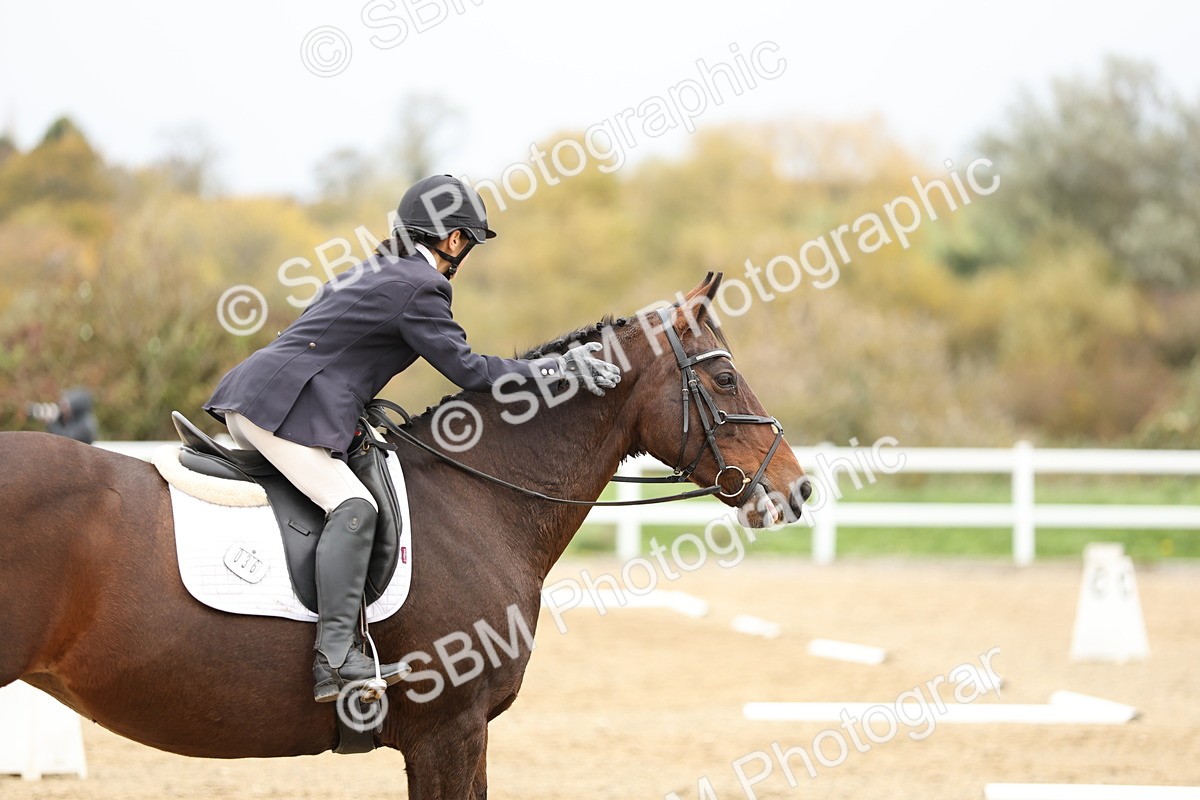 SBM_003015 - Class 8 - Novice 1