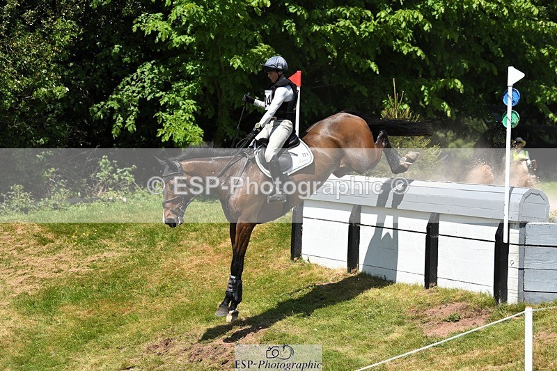 230527-141859-09901 - 324-DRUMGIVEN_MR_CHARISMA-Jeanette_Brakewell-XC