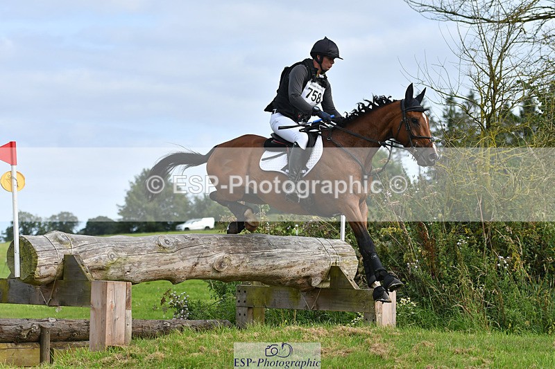 240804-172116-19268 - 758-Christopher_Wincer-CASA_COMQUEST