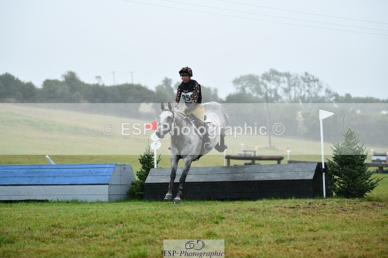 250830-144145-04549 - F-255-Janine.Paterson