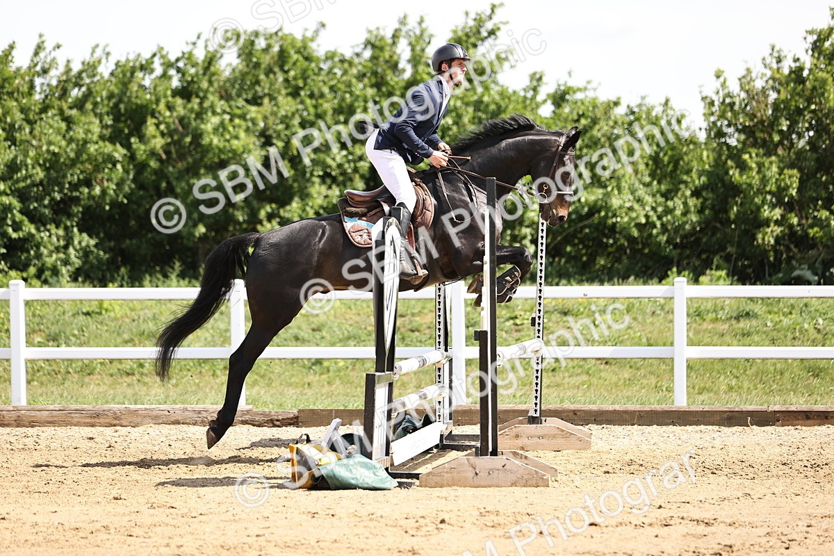 SBM_002109 - Class 9 - Senior British Novice - 90cm
