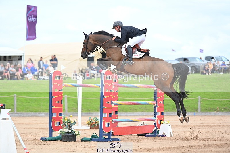 230721A-152218-07192 - Cls 10, 2 Star Big 1.45m Start to break