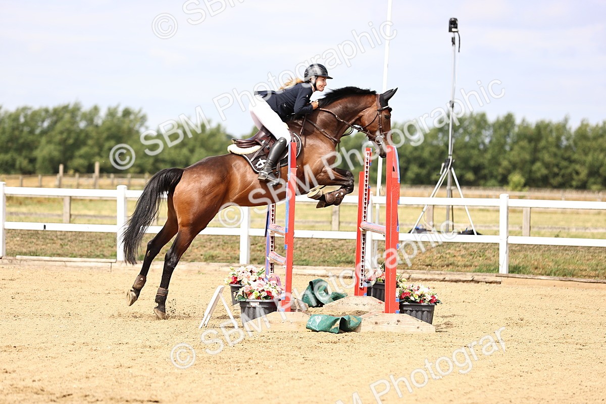 SBM_009717 - Class 8 - Senior Newcomers - 1.10  Open