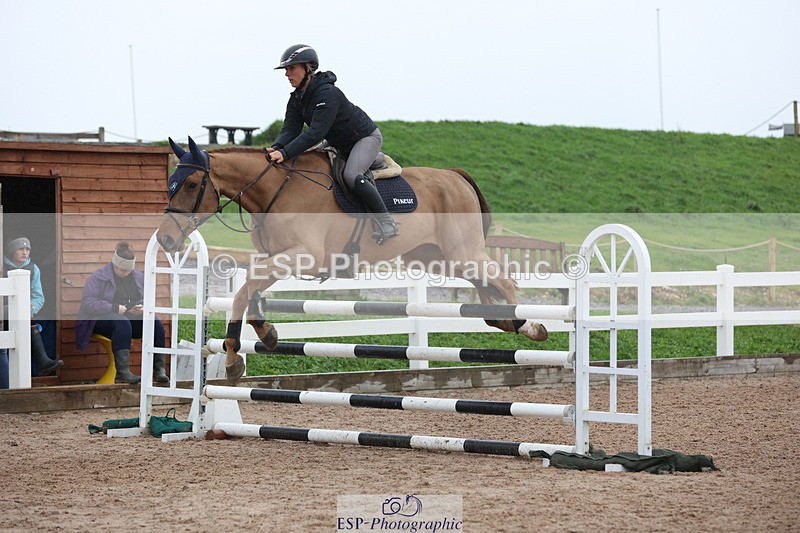 231112A-134706-04648 - Cls 20 Newcomers & 1.10m Open