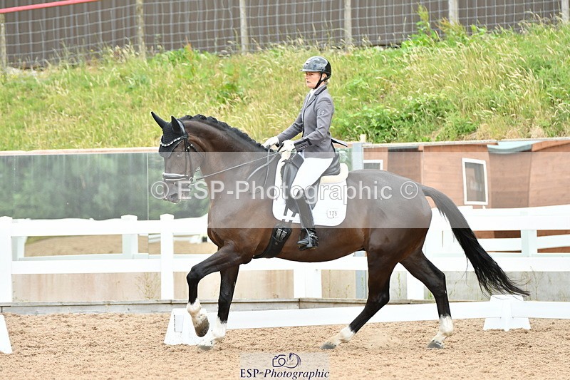 230702A-113916-09022 - Cls 33 Music Medium