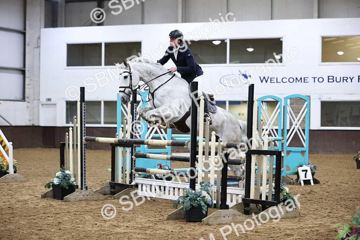 SBM_001499 - Class 4 - Senior Newcomers - 1.10m Open