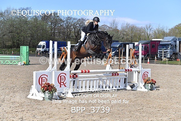 BPP_3739 - CLASS 3 FRI Senior British Novice/ 90cm Open