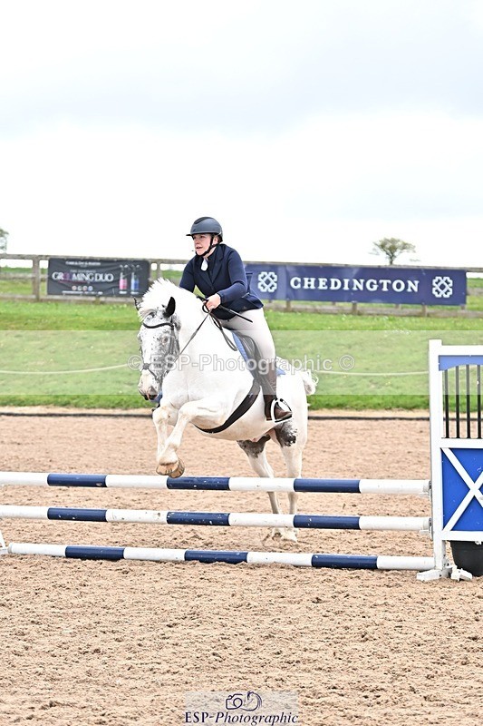 250414-101059-00012 - 70cm Round 1