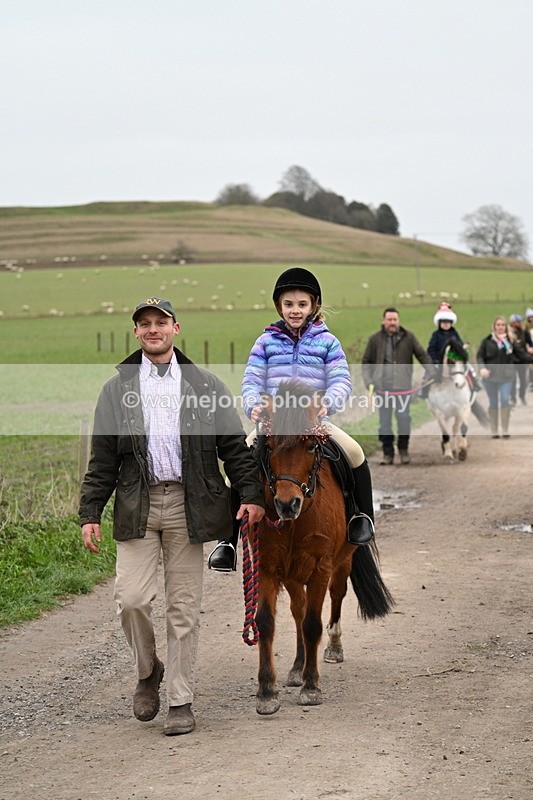 WJ7_1325 - Walk Home