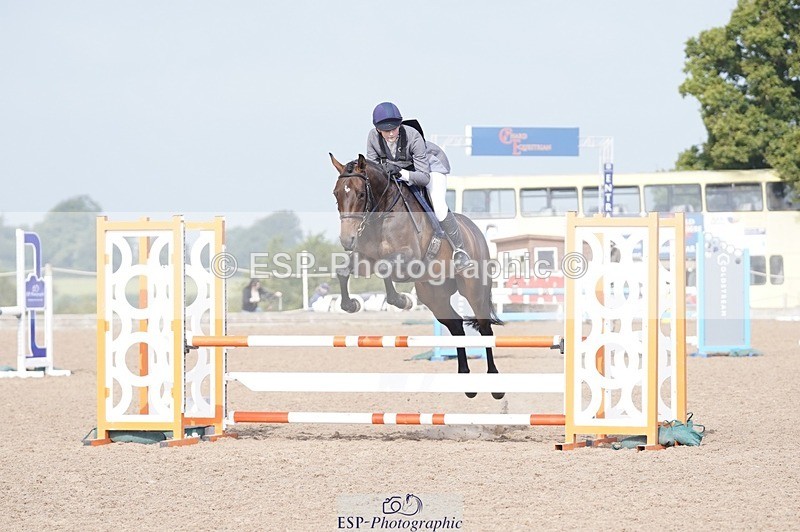 240831A-102410-00253 - 151-Olivia.Fox-Pitt-VIOLETTA.II