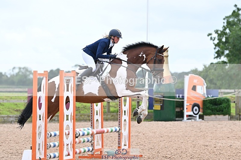 240813-163556-00256 - Classes 3A&B & 4 70cm