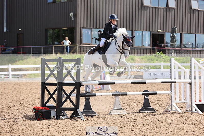 240629A-100529-03960 - Cls 17 Discovery and 90cm Open