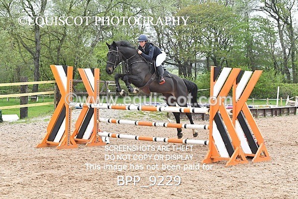 BPP_9229 - CLASS 30 SUN Senior Newcomers/ 1.10m Open